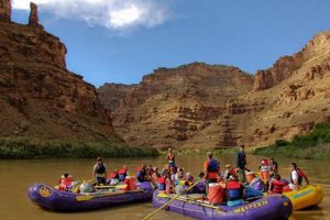 Your Green River Rafting Adventure: Trips & More! | Your Ultimate Guide to Rafting Adventures, Gear & River Trips