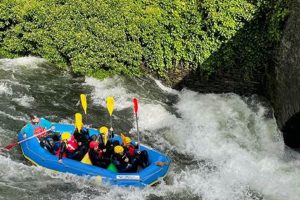 Best Rafting Lake Escapes: Guide + Tips | Your Ultimate Guide to Rafting Adventures, Gear & River Trips