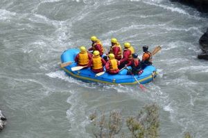Experience Whitewater Rafting in the Catskills: Thrills Await! | Your Ultimate Guide to Rafting Adventures, Gear & River Trips