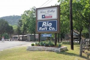 New Braunfels Rio Rafting: Your River Adventure Awaits! | Your Ultimate Guide to Rafting Adventures, Gear & River Trips