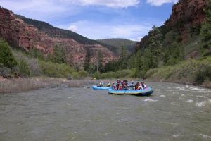 Your Guide to Rafting Kremmling, CO: Trips & Info | Your Ultimate Guide to Rafting Adventures, Gear & River Trips