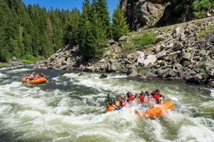 Experience Breathtaking Cascade River Rafting Adventures Now! | Your Ultimate Guide to Rafting Adventures, Gear & River Trips