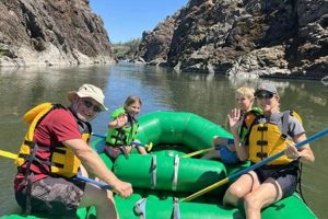 Book Your Rogue River Rafting Day Trips Adventure Today! | Your Ultimate Guide to Rafting Adventures, Gear & River Trips