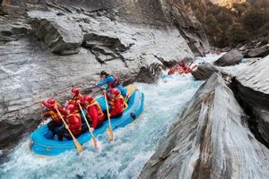 Experience Shotover White Water Rafting Queenstown Adventure! | Your Ultimate Guide to Rafting Adventures, Gear & River Trips