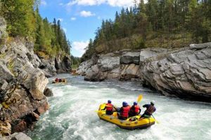 Guide to Best Rafting Near Denver: Top Spots! | Your Ultimate Guide to Rafting Adventures, Gear & River Trips