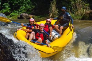 Experience Tenorio River Rafting: Costa Rica Adventure! | Your Ultimate Guide to Rafting Adventures, Gear & River Trips