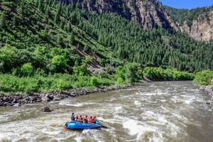 Book Your Glenwood Springs Rafting Trips Today - [Offers] | Your Ultimate Guide to Rafting Adventures, Gear & River Trips