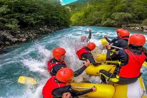 Experience Tara River Canyon Rafting: The Adventure Awaits! | Your Ultimate Guide to Rafting Adventures, Gear & River Trips